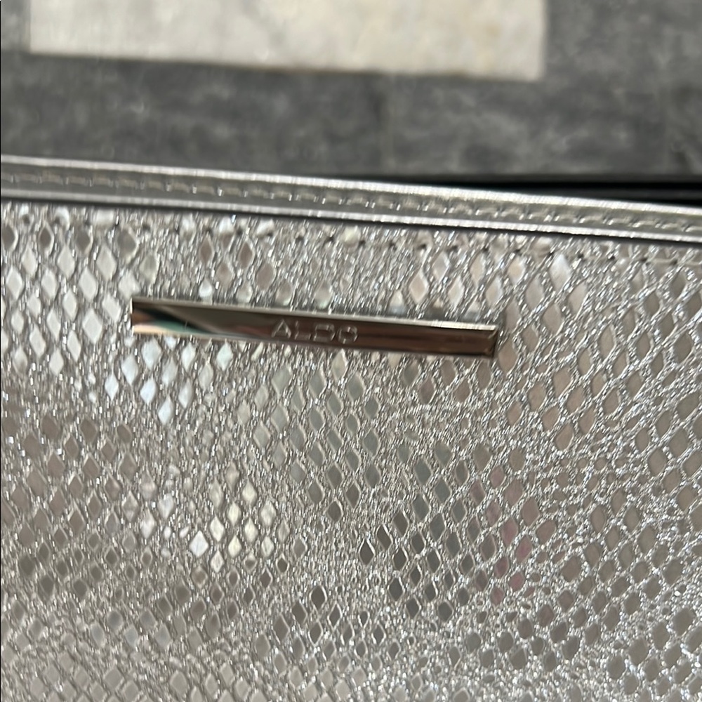 Aldo Metallic Silver Wallet NWT - Picture 2 of 8